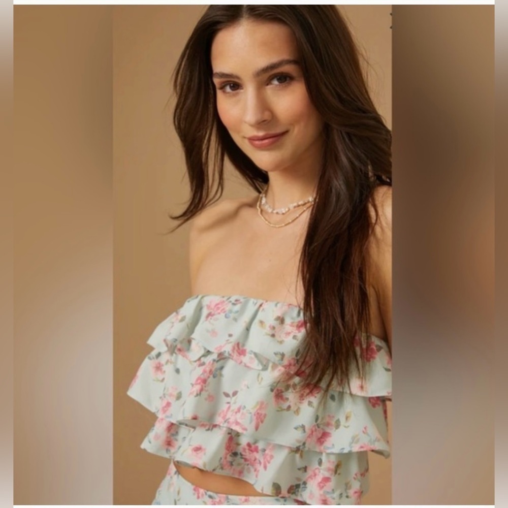 Altar'd State Floral Ruffle Tube Top